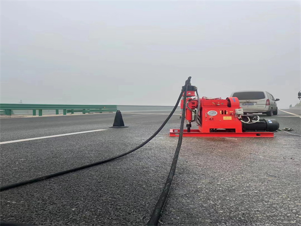 东莞生态园马路路基路面开裂下沉注浆加固灌浆